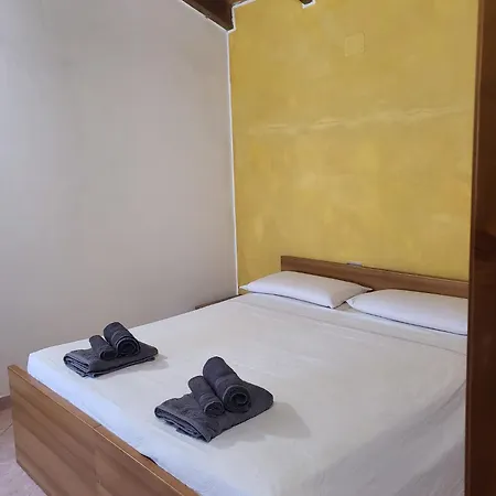 La Del Maggiociondolo Penzion